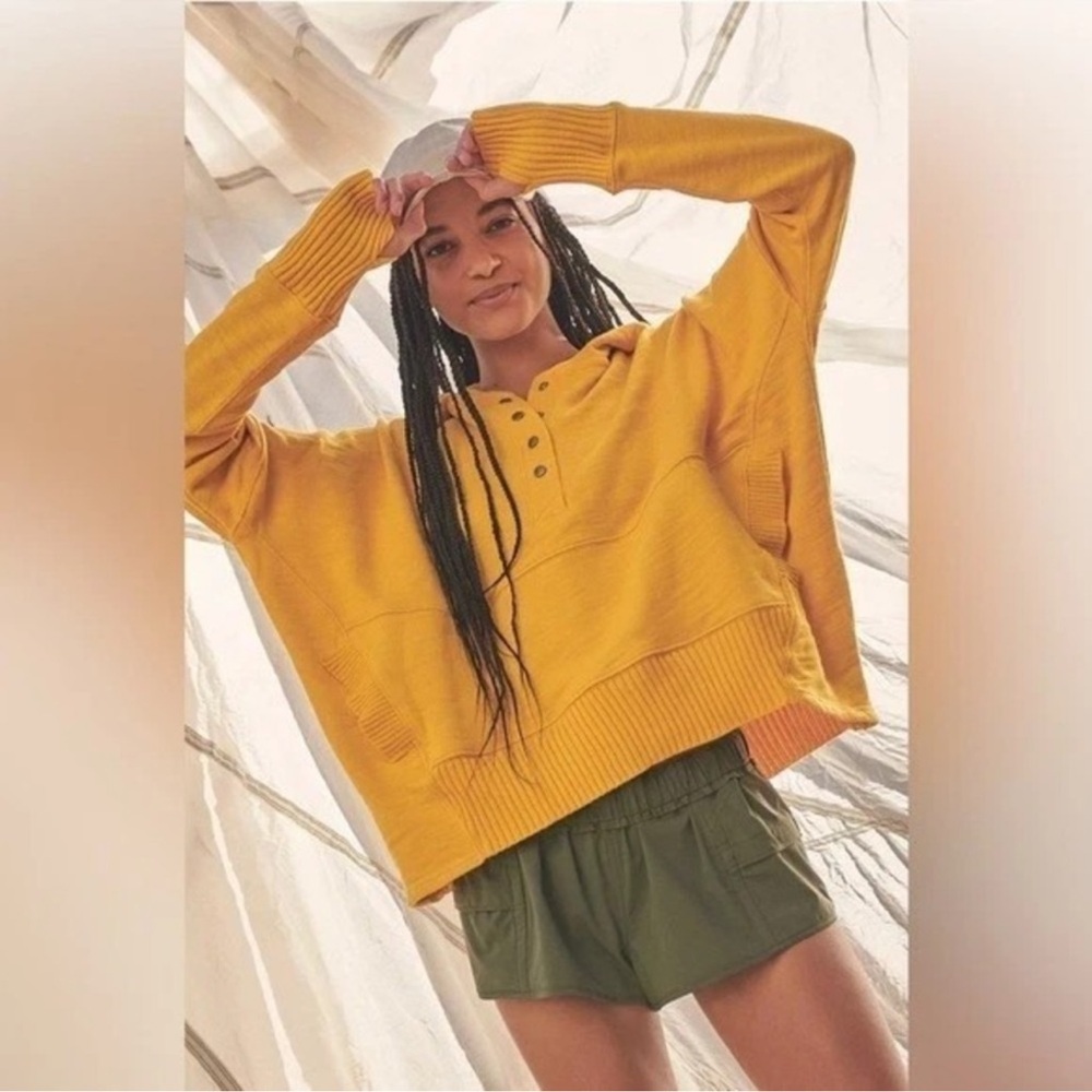 NWT Free People FP Movement Honey Dove Swaying Sunflowers Yellow Pullover Small